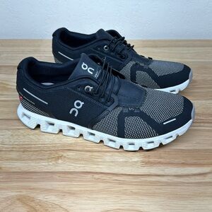 Womens on cloud tennis shoes